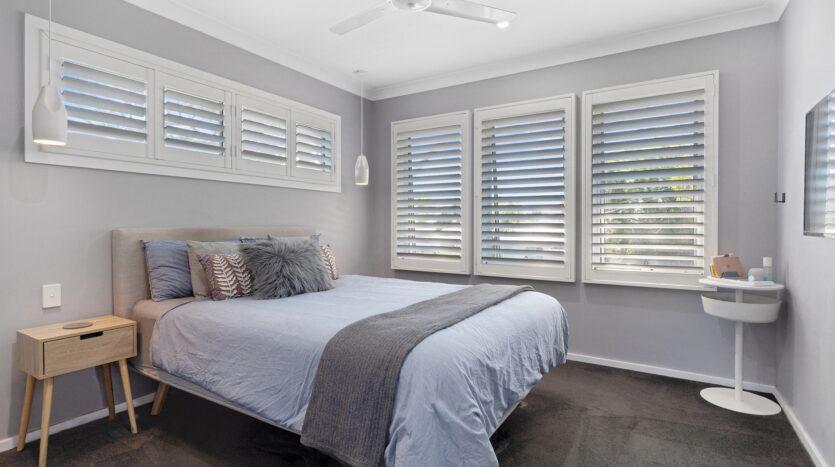 Terri Mackay Realty -  115 Woronora Road