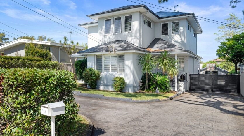 Terri Mackay Realty -  115 Woronora Road