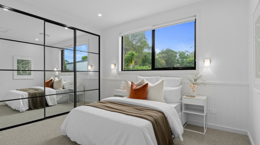 Terri Mackay Realty -  1 Gooriwa Place