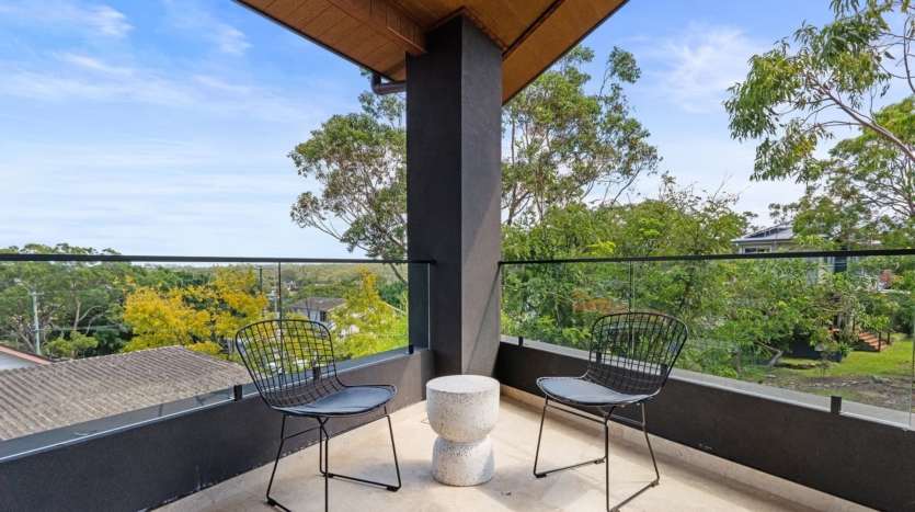 Terri Mackay Realty -  1 Gooriwa Place