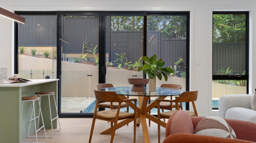 Terri Mackay Realty -  1 Gooriwa Place