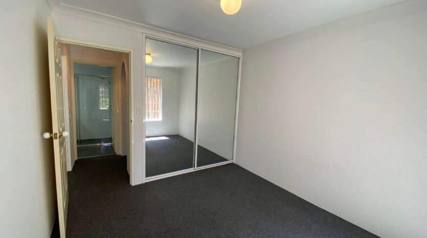 Terri Mackay Realty - 1072-1076 Old Princes Highway