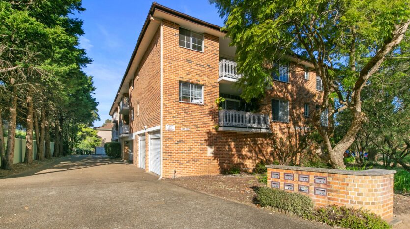 Terri Mackay Realty - 1072-1076 Old Princes Highway