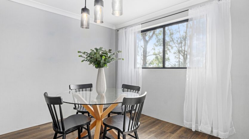 Terri Mackay Realty - 13 51-57 Railway Parade