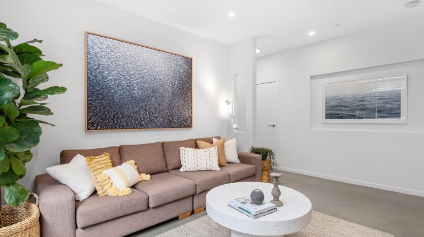 Terri Mackay Realty -  1A Chipilly Avenue