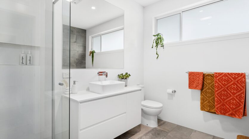 Terri Mackay Realty -  1A Chipilly Avenue