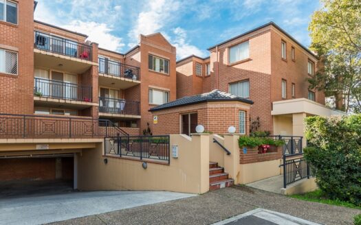 Terri Mackay Realty - 39-41 Railway Parade