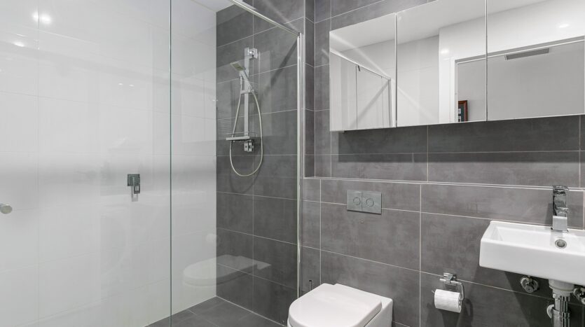 Terri Mackay Realty - 11 Veno Street