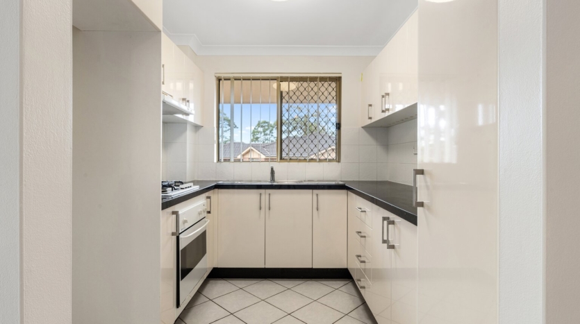 Terri Mackay Realty - 1098-1102 Old Princes Highway