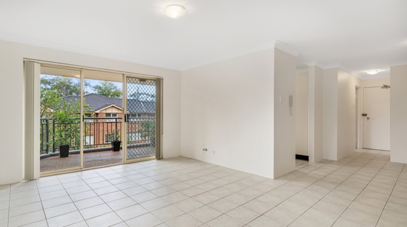 Terri Mackay Realty - 1098-1102 Old Princes Highway