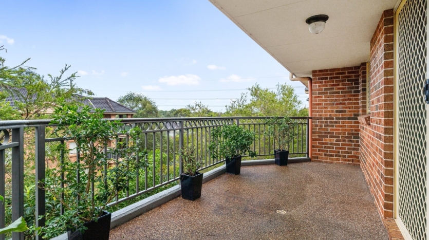 Terri Mackay Realty - 1098-1102 Old Princes Highway