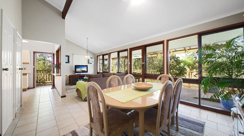 Terri Mackay Realty - 14 Bulba Road