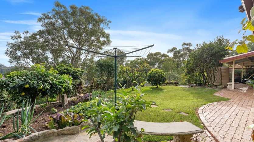 Terri Mackay Realty -  12 Delta Place