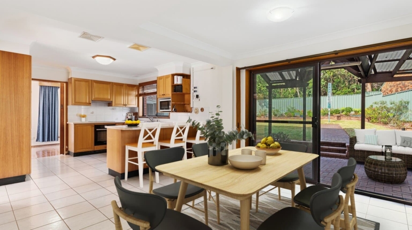 Terri Mackay Realty -  22 Geneva Place