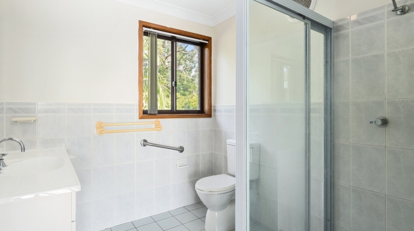 Terri Mackay Realty -  22 Geneva Place