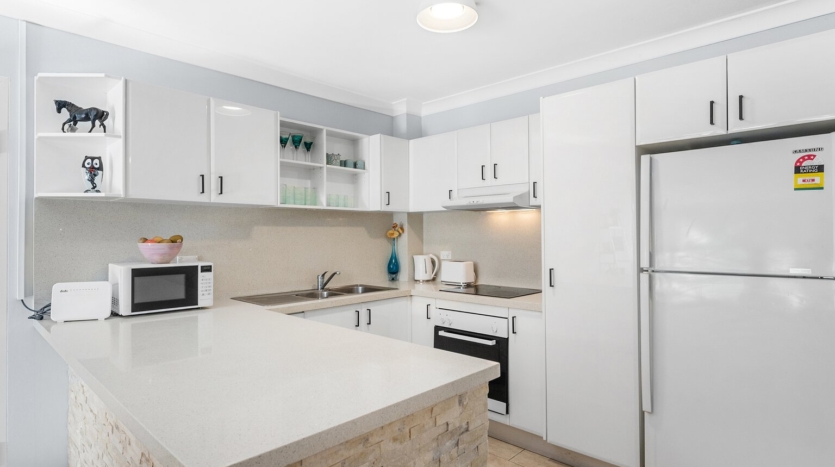 Terri Mackay Realty - 7 7-9 Railway Parade