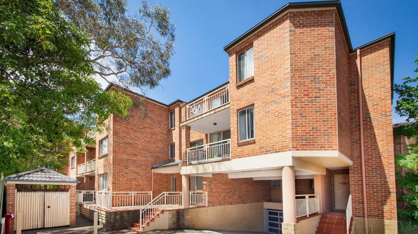 Terri Mackay Realty - 7 7-9 Railway Parade