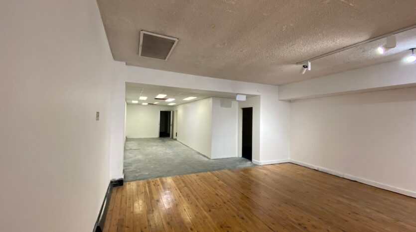 Terri Mackay Realty - 65 Station Street