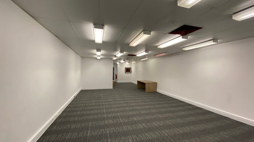 Terri Mackay Realty - 65 Station Street