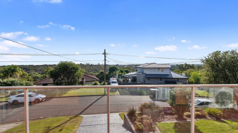 Terri Mackay Realty - 22 Geneva Place