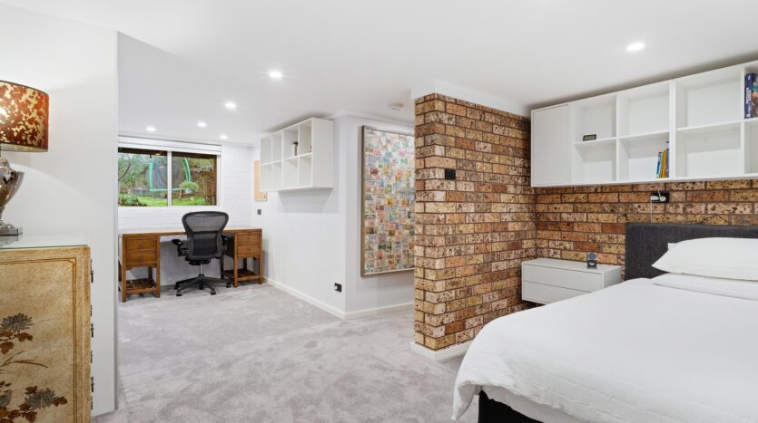 Terri Mackay Realty -  71 Dover Place