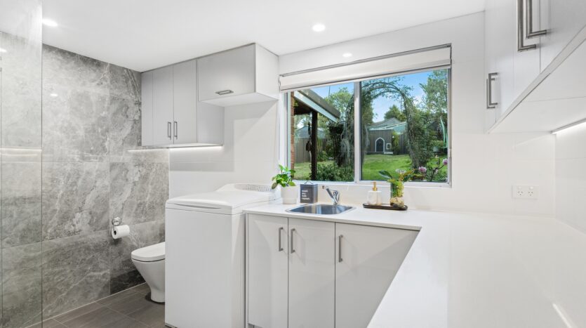 Terri Mackay Realty -  71 Dover Place