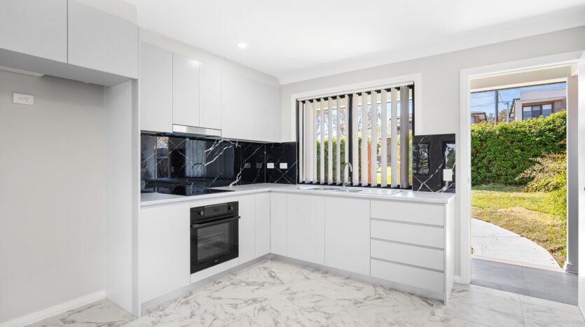 Terri Mackay Realty - 21a Banksia Avenue