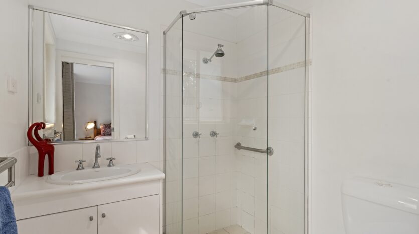 Terri Mackay Realty -  23A Eighth Ave