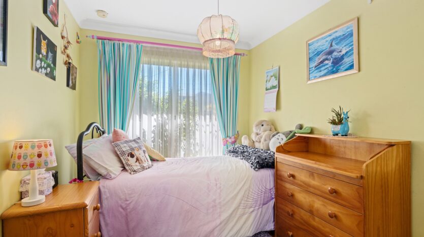 Terri Mackay Realty -  14 Whitton Street