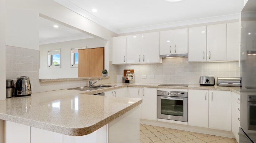 Terri Mackay Realty -  14 Whitton Street