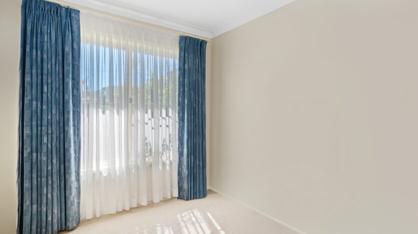 Terri Mackay Realty -  14 Whitton Street