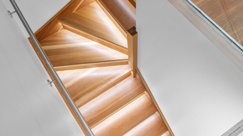 Terri Mackay Realty -  55 Sladden Road