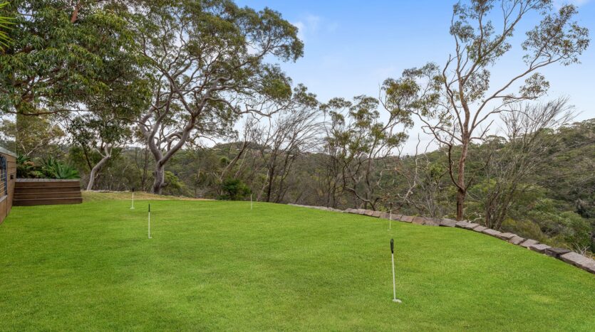 Terri Mackay Realty -  55 Sladden Road