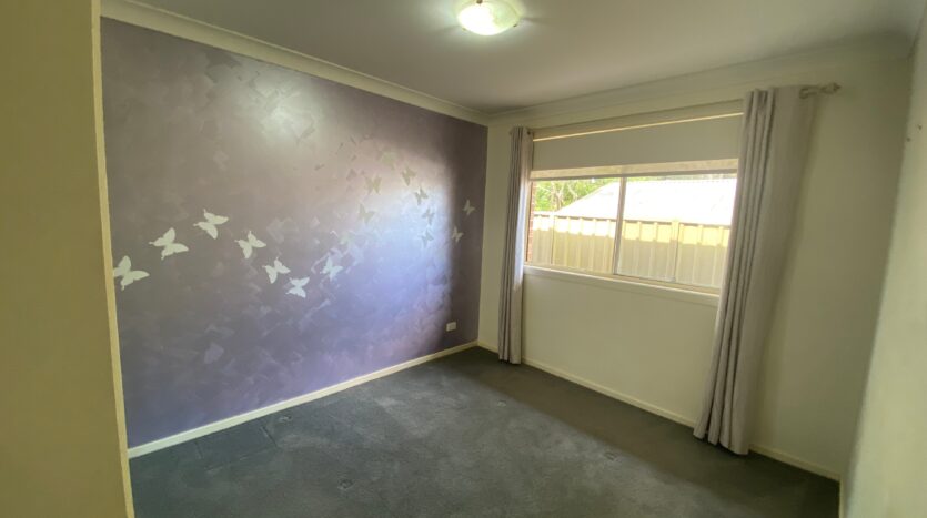 Terri Mackay Realty - 23a Eighth Avenue