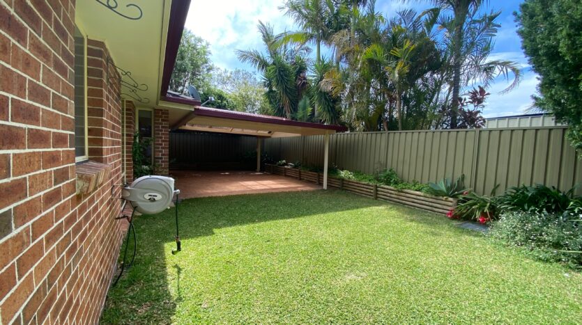 Terri Mackay Realty - 23a Eighth Avenue