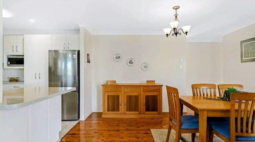 Terri Mackay Realty - 14 Whitton Street