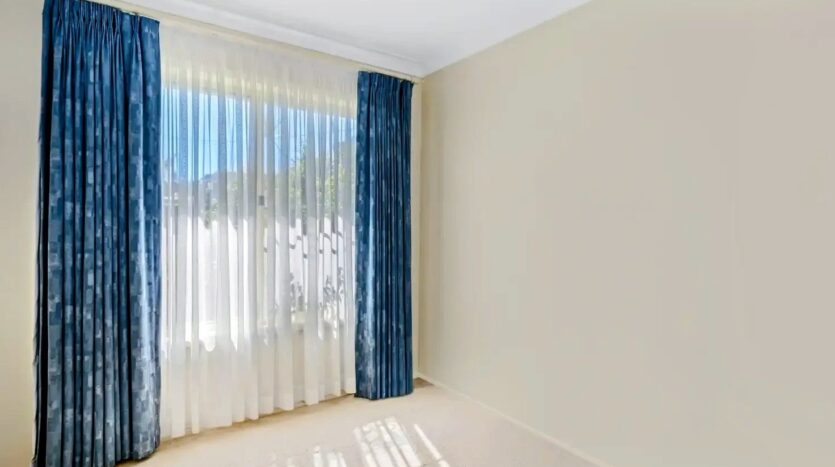 Terri Mackay Realty - 14 Whitton Street