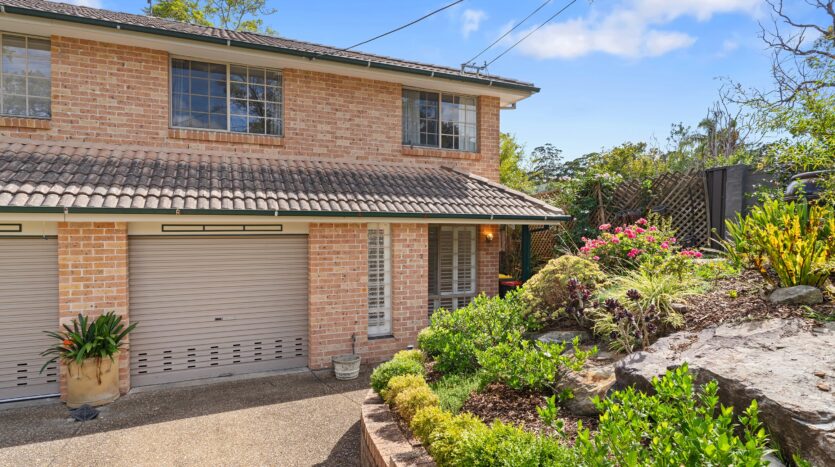 Terri Mackay Realty - 5 Blacket Street