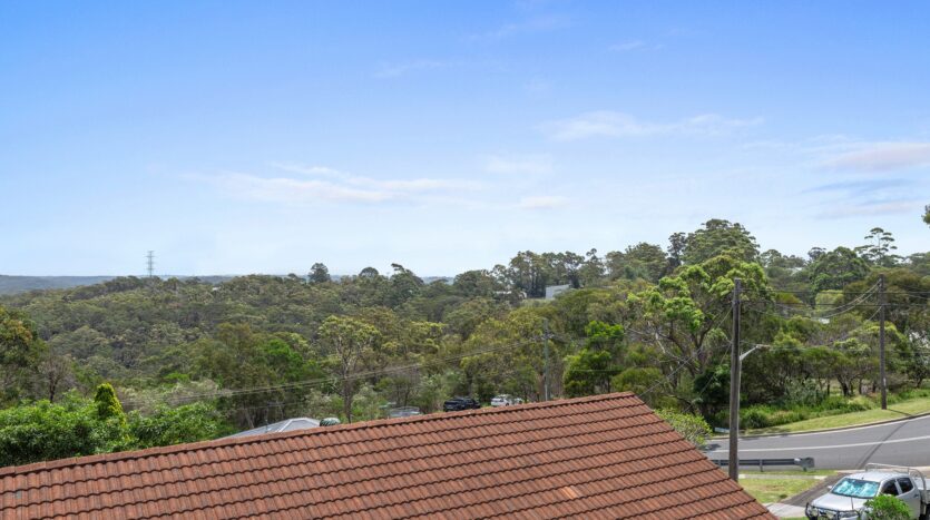 Terri Mackay Realty - 12 Short Street