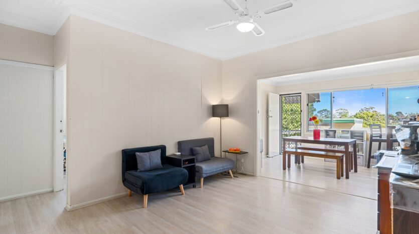 Terri Mackay Realty -  17 Caldarra Avenue