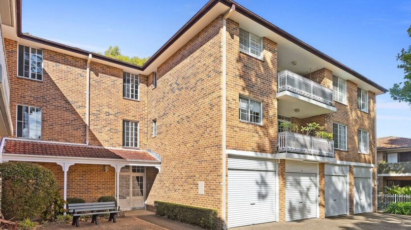 Terri Mackay Realty - 1072-1076 Old Princes Highway