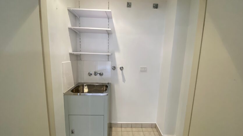 Terri Mackay Realty - 998 Old Princes Highway