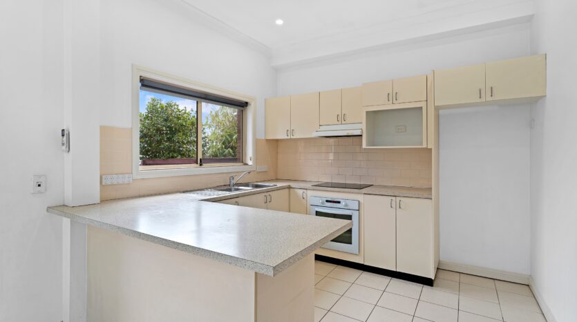 Terri Mackay Realty - 40 First Avenue