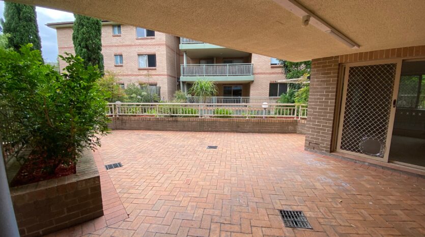 Terri Mackay Realty - 60-66 Linden Street