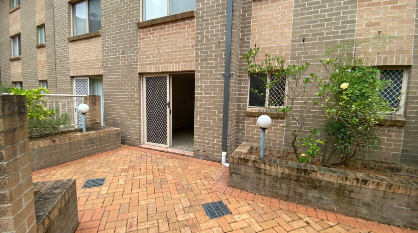 Terri Mackay Realty - 60-66 Linden Street