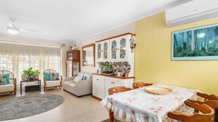 Terri Mackay Realty -  1 Palona Crescent