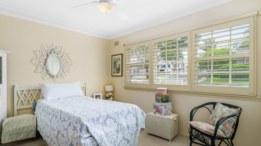 Terri Mackay Realty -  1 Palona Crescent