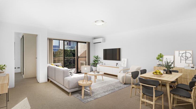 Terri Mackay Realty - 9 998 Old Princes Highway