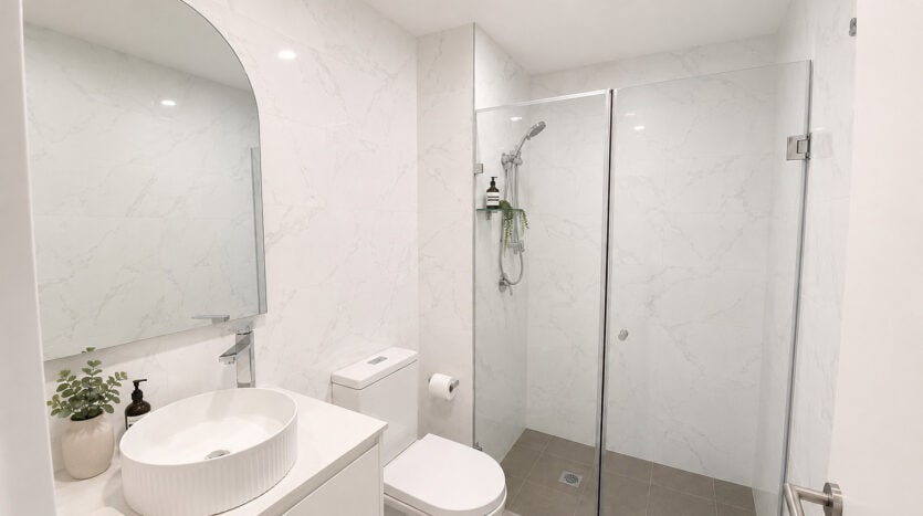 Terri Mackay Realty - 1081C Old Princes Highway