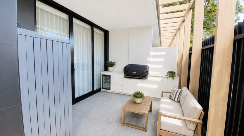 Terri Mackay Realty - 1081C Old Princes Highway